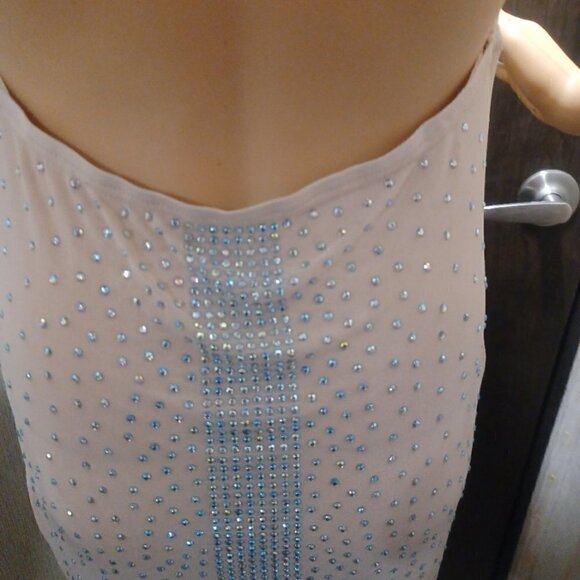 NWOT - Rhinestone Embellish Plunging Deep V Neck Halter Gown - XL - Picture 10 of 15